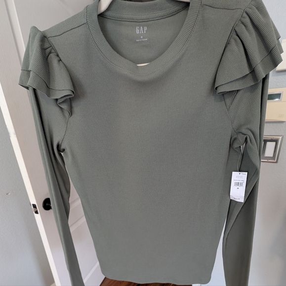 Gap Ribbed Double Ruffle Long Sleeve Shirt Size Medium Nwt ❤️ - Picture 1 of 6